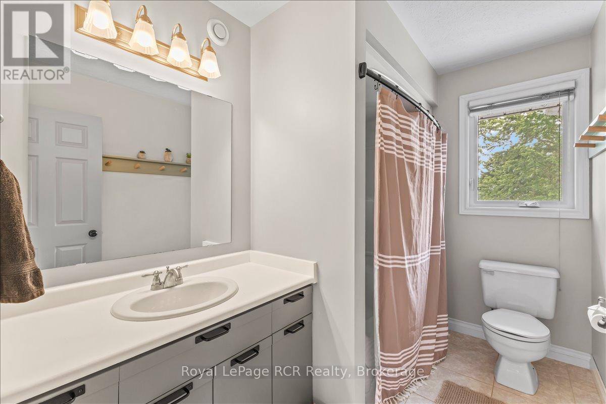 235 4th Street Crescent, Hanover, Ontario  N4N 3S2 - Photo 18 - X13487680