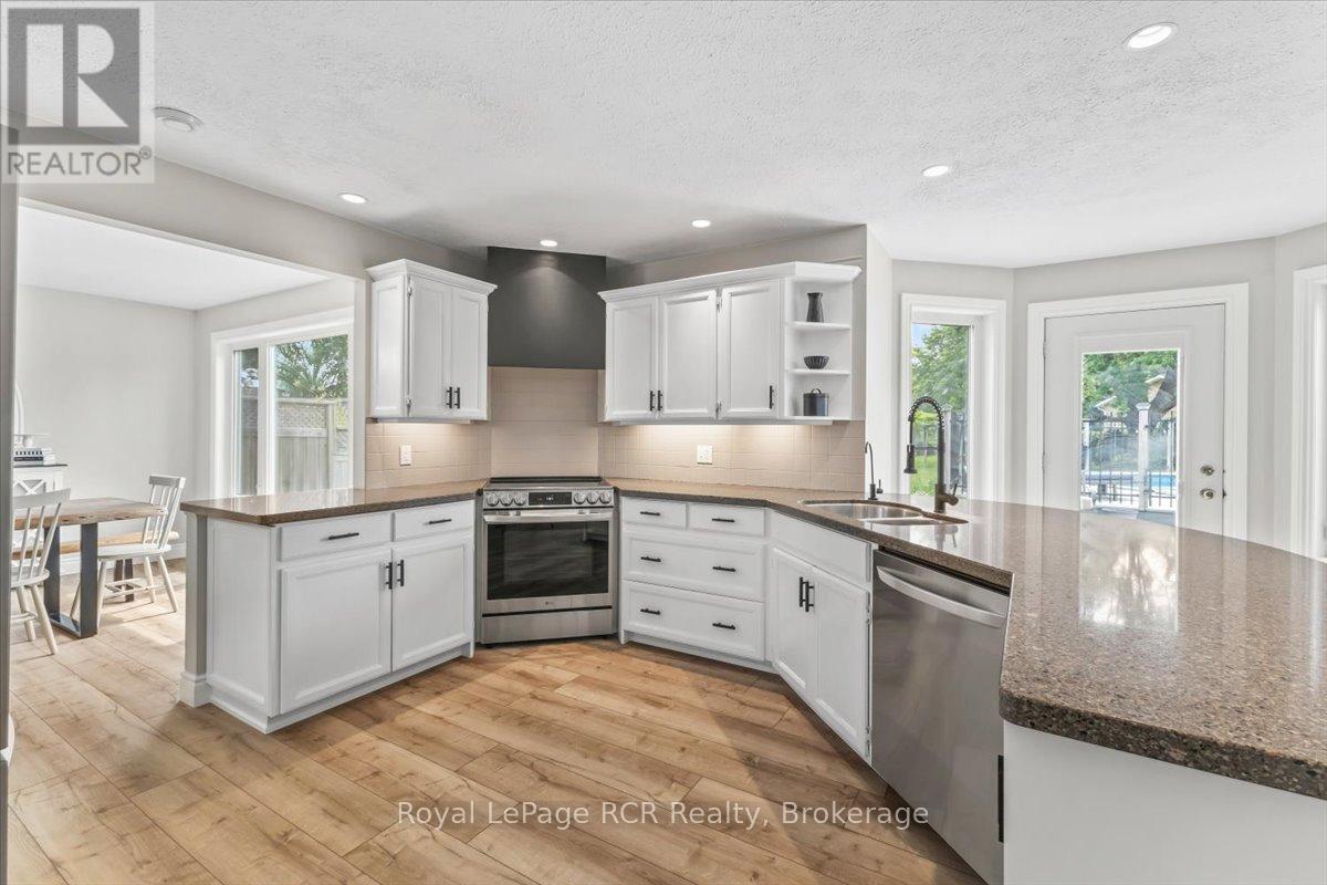235 4th Street Crescent, Hanover, Ontario  N4N 3S2 - Photo 8 - X13487680