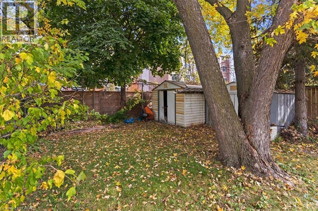 1097 Enola Avenue, Mississauga, Ontario  L5G 4B1 - Photo 12 - 40840104