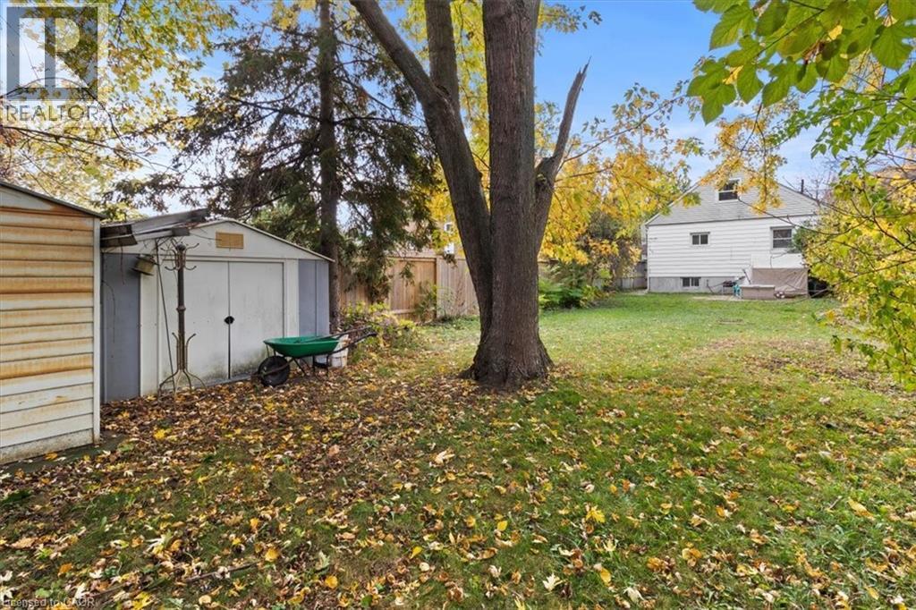 1097 Enola Avenue, Mississauga, Ontario  L5G 4B1 - Photo 13 - 40840104