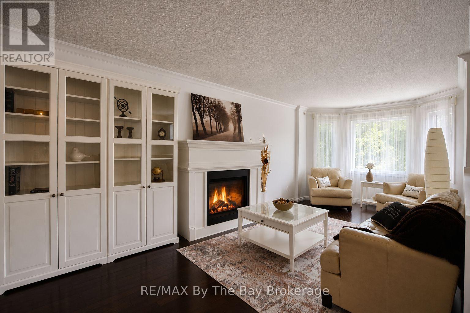 2 Birchmount Circle, Wasaga Beach, Ontario  L9Z 1H8 - Photo 12 - S13487504