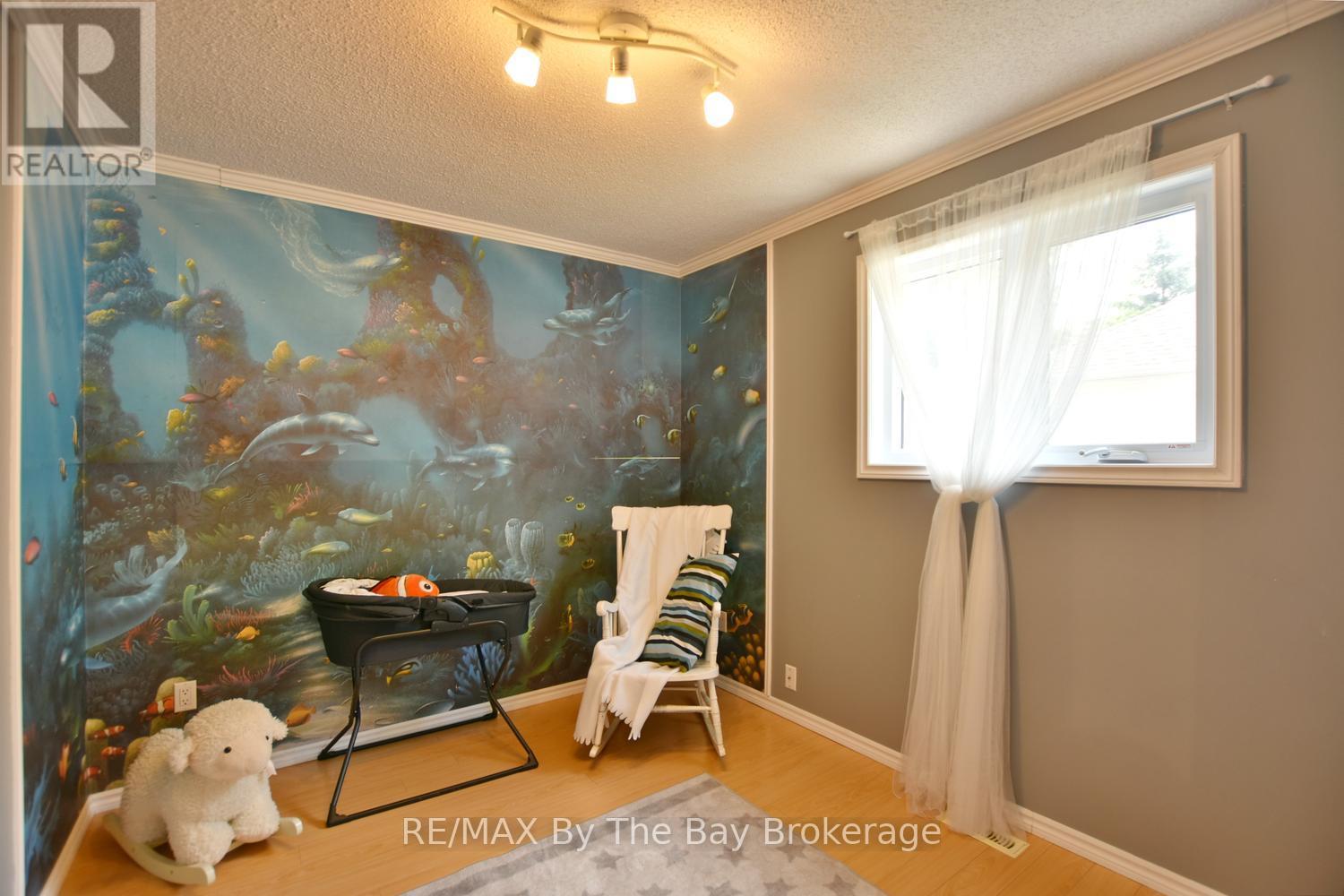 2 Birchmount Circle, Wasaga Beach, Ontario  L9Z 1H8 - Photo 19 - S13487504
