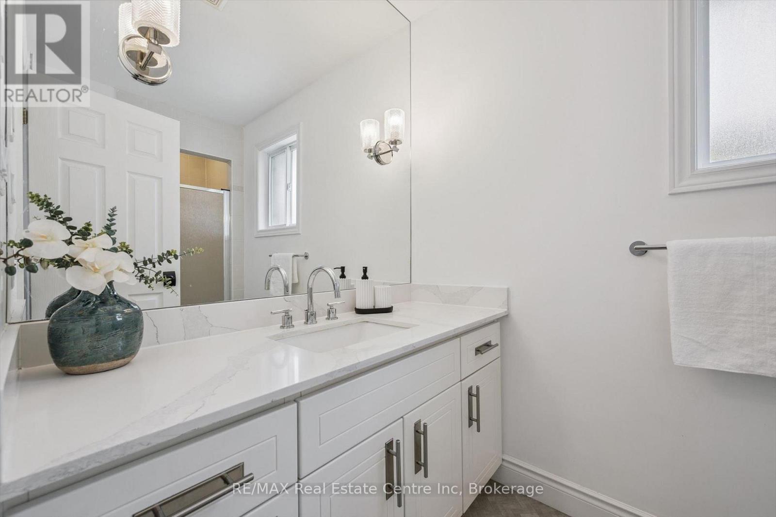 18 Keys Crescent, Guelph, Ontario  N1G 5J7 - Photo 15 - X13487334