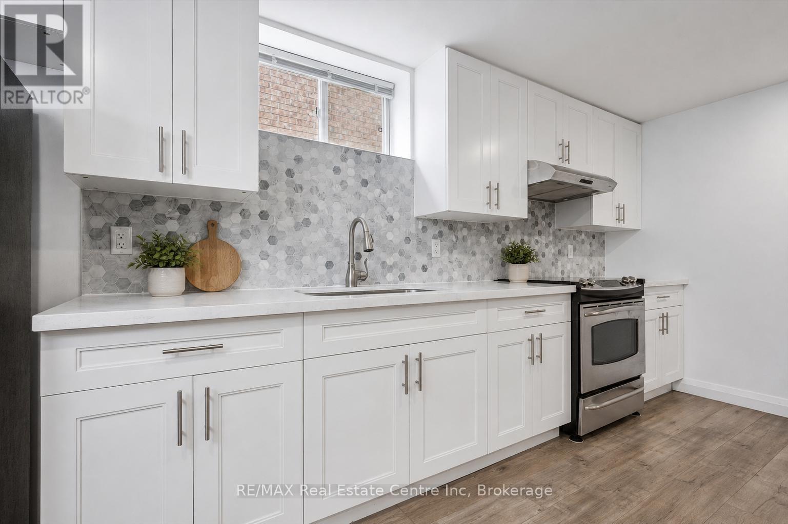 18 Keys Crescent, Guelph, Ontario  N1G 5J7 - Photo 24 - X13487334