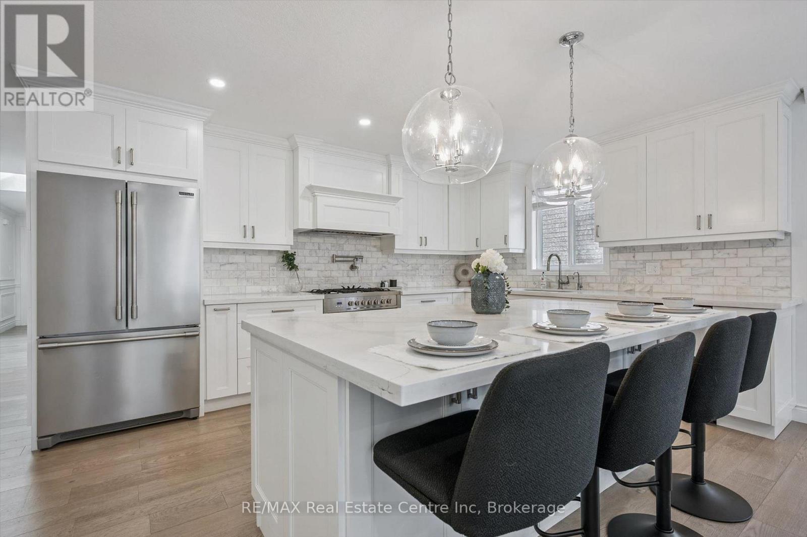 18 Keys Crescent, Guelph, Ontario  N1G 5J7 - Photo 5 - X13487334