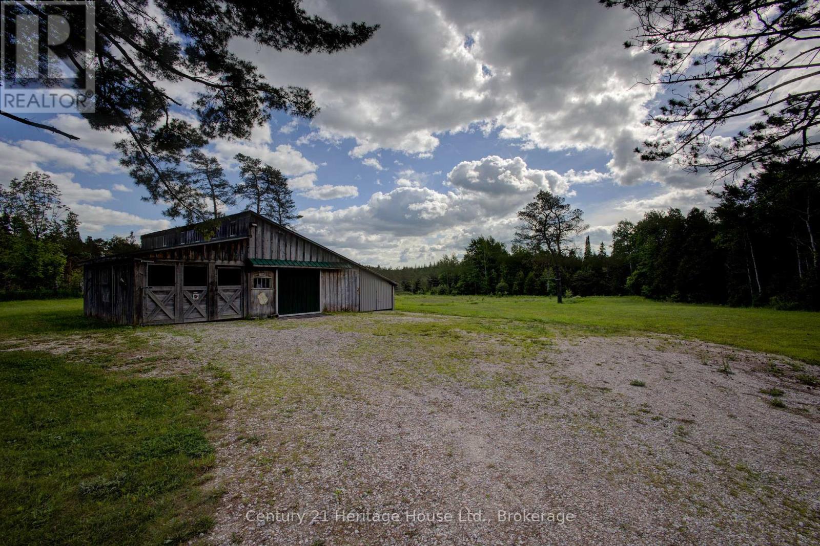 314844 6 Highway, West Grey, Ontario  N0G 1R0 - Photo 4 - X13487490