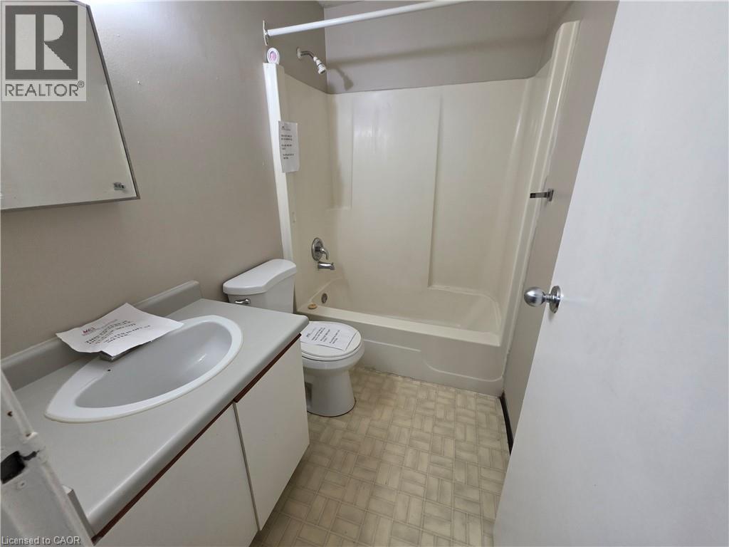 41 Valleyview Road Unit# 11, Kitchener, Ontario  N2E 3H9 - Photo 21 - 40842922