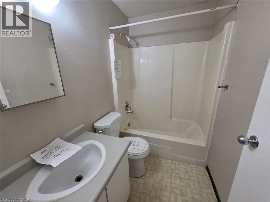 41 Valleyview Road Unit# 11, Kitchener, Ontario  N2E 3H9 - Photo 22 - 40842922