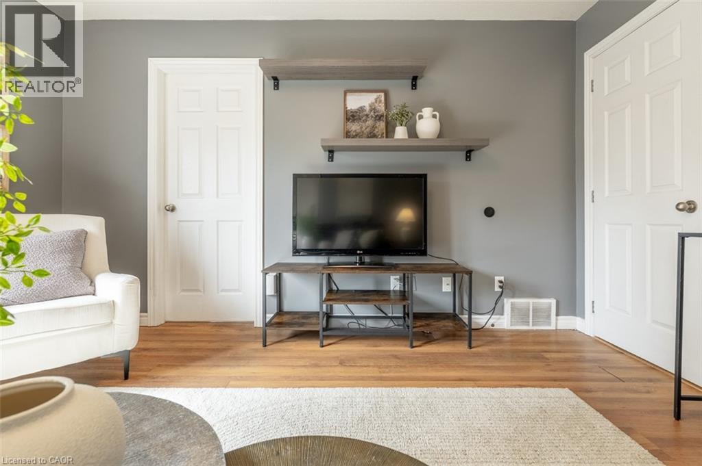 120 Charles Street E, Wellington North, Ontario  N0G 1A0 - Photo 11 - 40840672